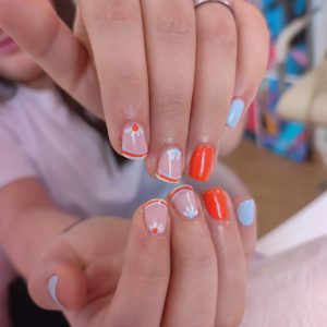 Manicura semipermanente